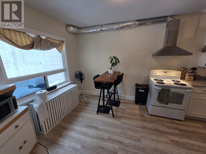 Property Photo:  1012 Victoria Ave E  ON P7C 1B6 