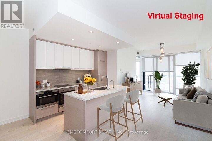 Property Photo:  488 University Avenue 4703  ON M5G 0C1 