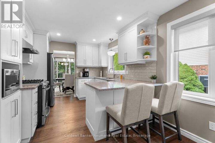Property Photo: 28 Keating Drive ON N0B 1S0