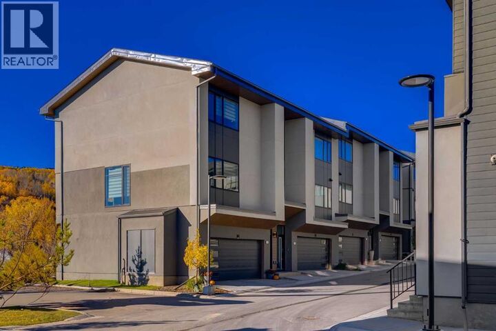 Property Photo:  1453 Na'a Drive Southwest  AB T3H 6H7 