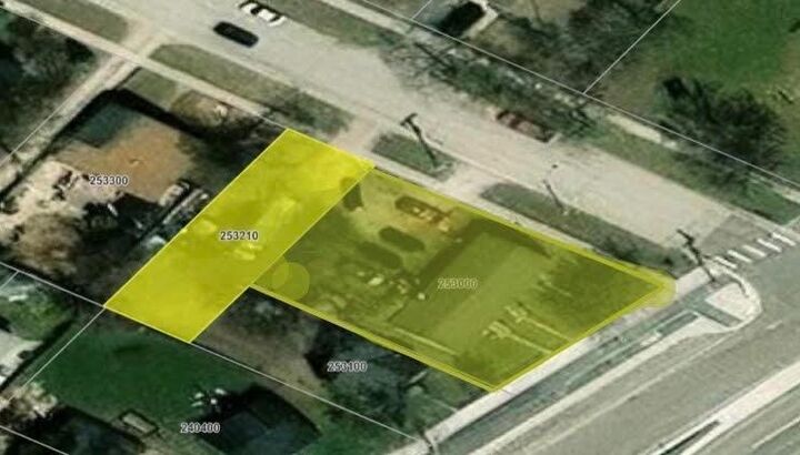 Property Photo: 483 Main Street MB R1A 2E9