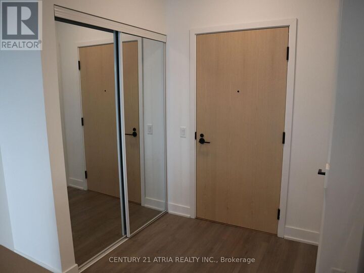 Property Photo: 60 George Butchart Drive 210 ON M3K 2C5