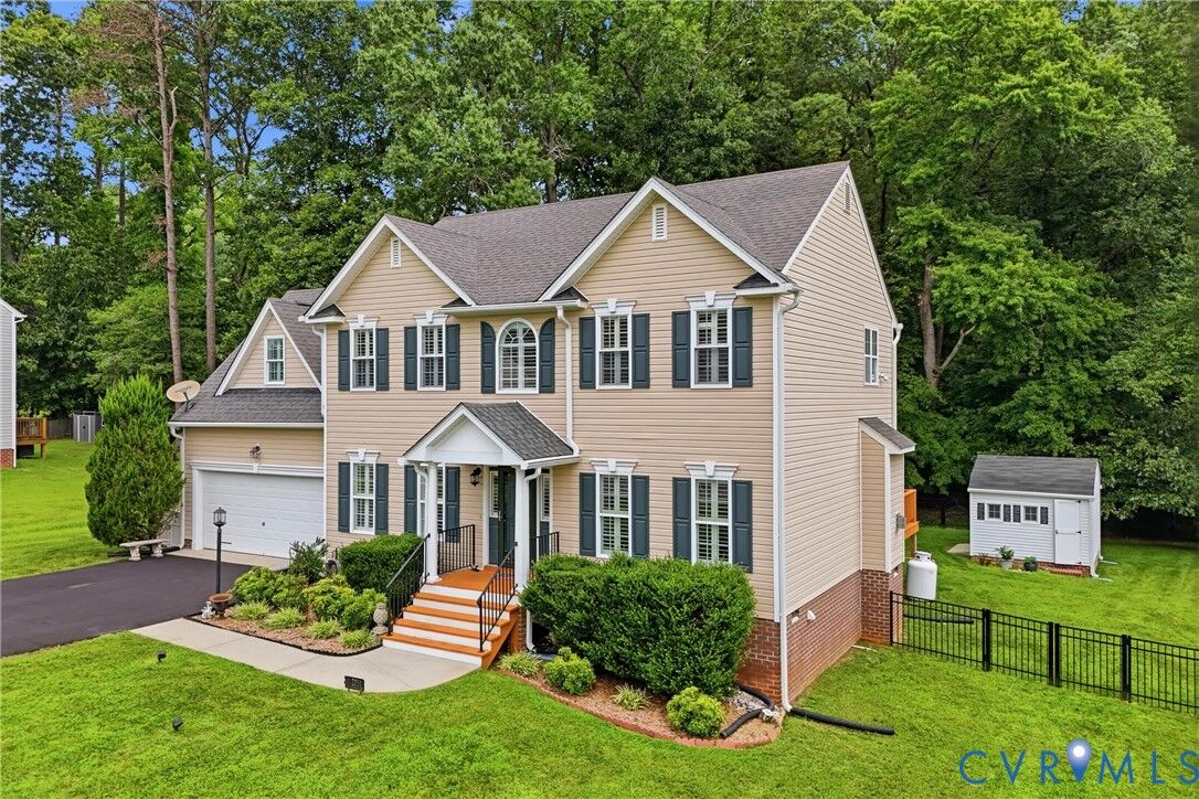 Property Photo: 2061 Maginoak Court VA 23236