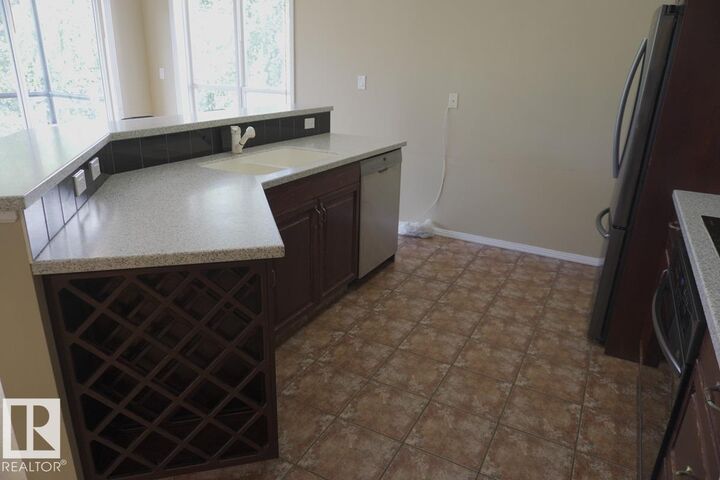Property Photo: 10023 110 Street NW 434 AB T5K 1J5