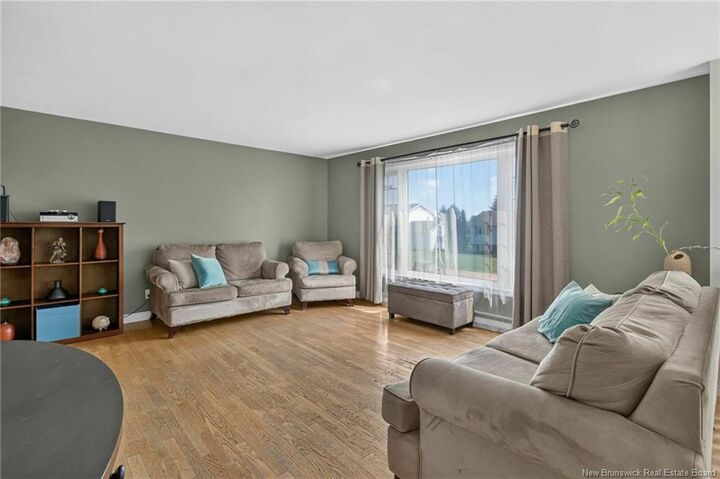 Property Photo:  91 Old Oak Crescent  NB E1A 6W3 