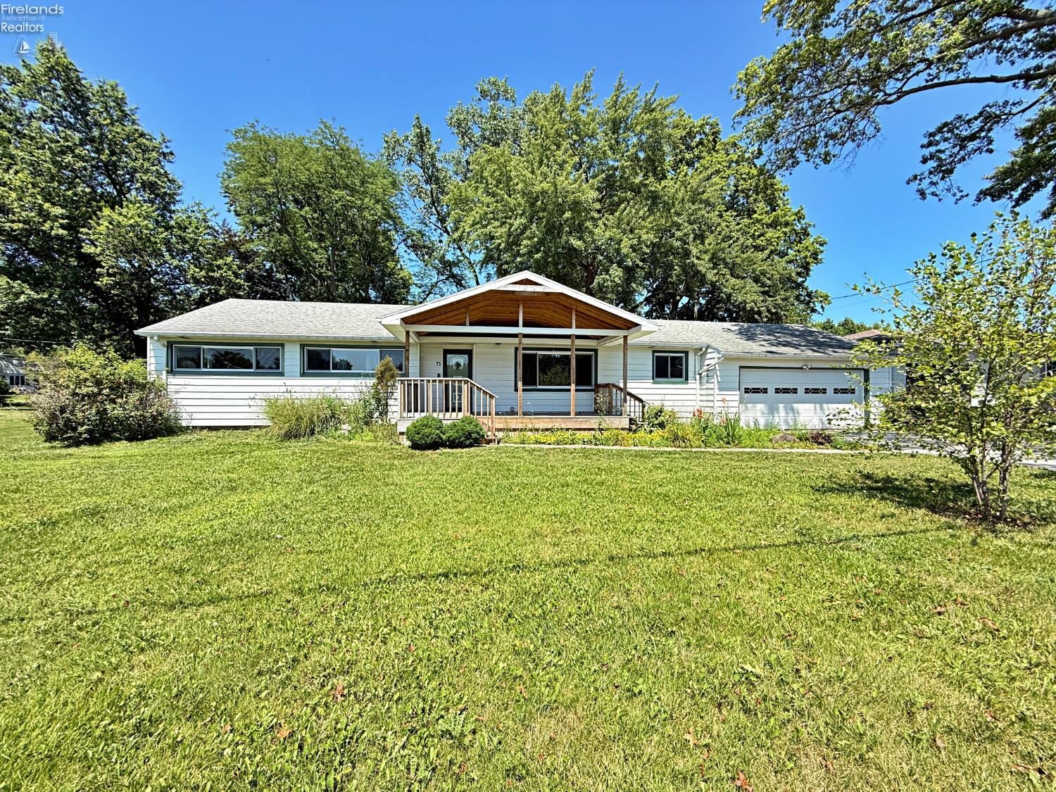 Property Photo:  75 Glenn Street  OH 44883 