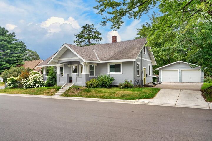 Property Photo: 940 6th Avenue SW MN 55063
