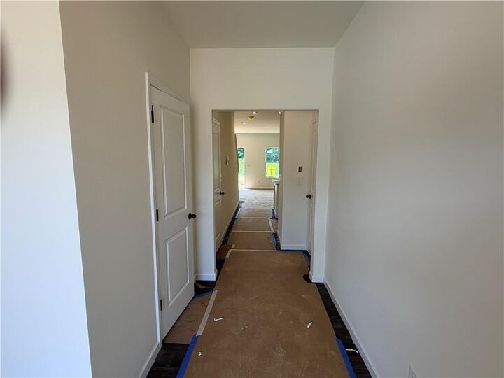 Property Photo: 323 Rolling Green Road GA 30103