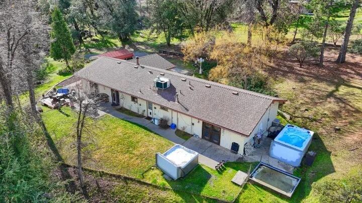 Property Photo:  5909 Evergreen  CA 95338 