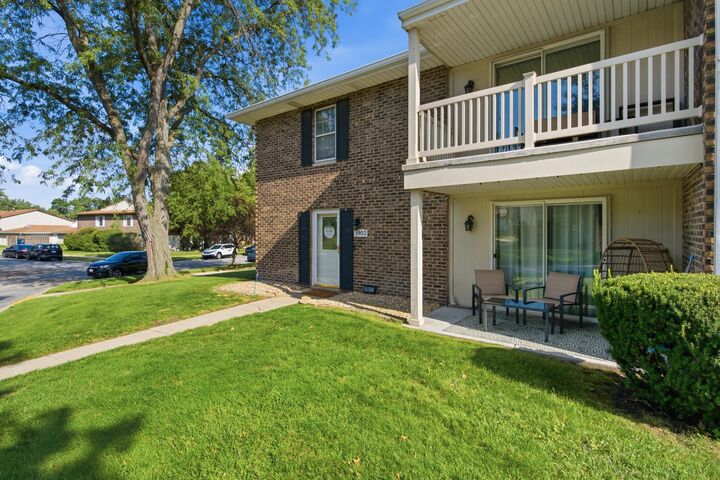 Property Photo:  1902 Burgundy Street  IN 46375 