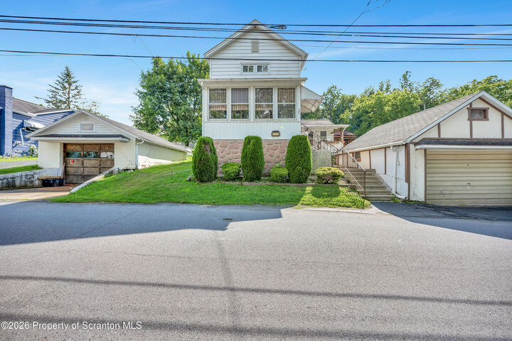 Property Photo:  702 Morse Avenue  PA 18407 