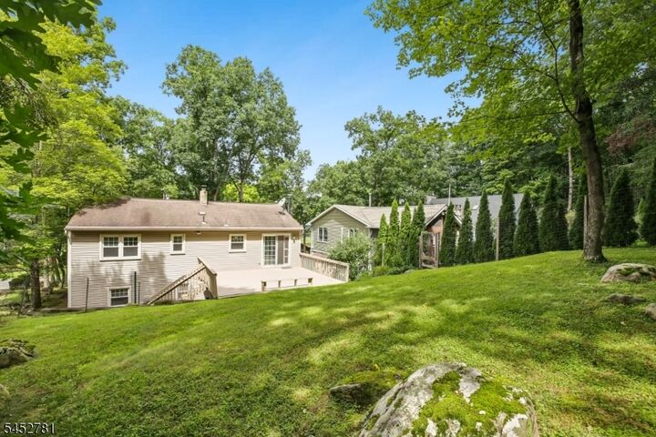 Property Photo: 89 Tomahawk Trl NJ 07871