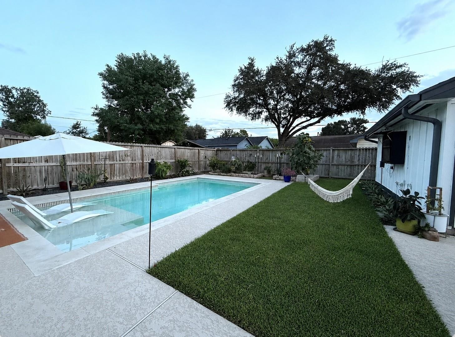 Property Photo: 5815 Hoover Street TX 77092