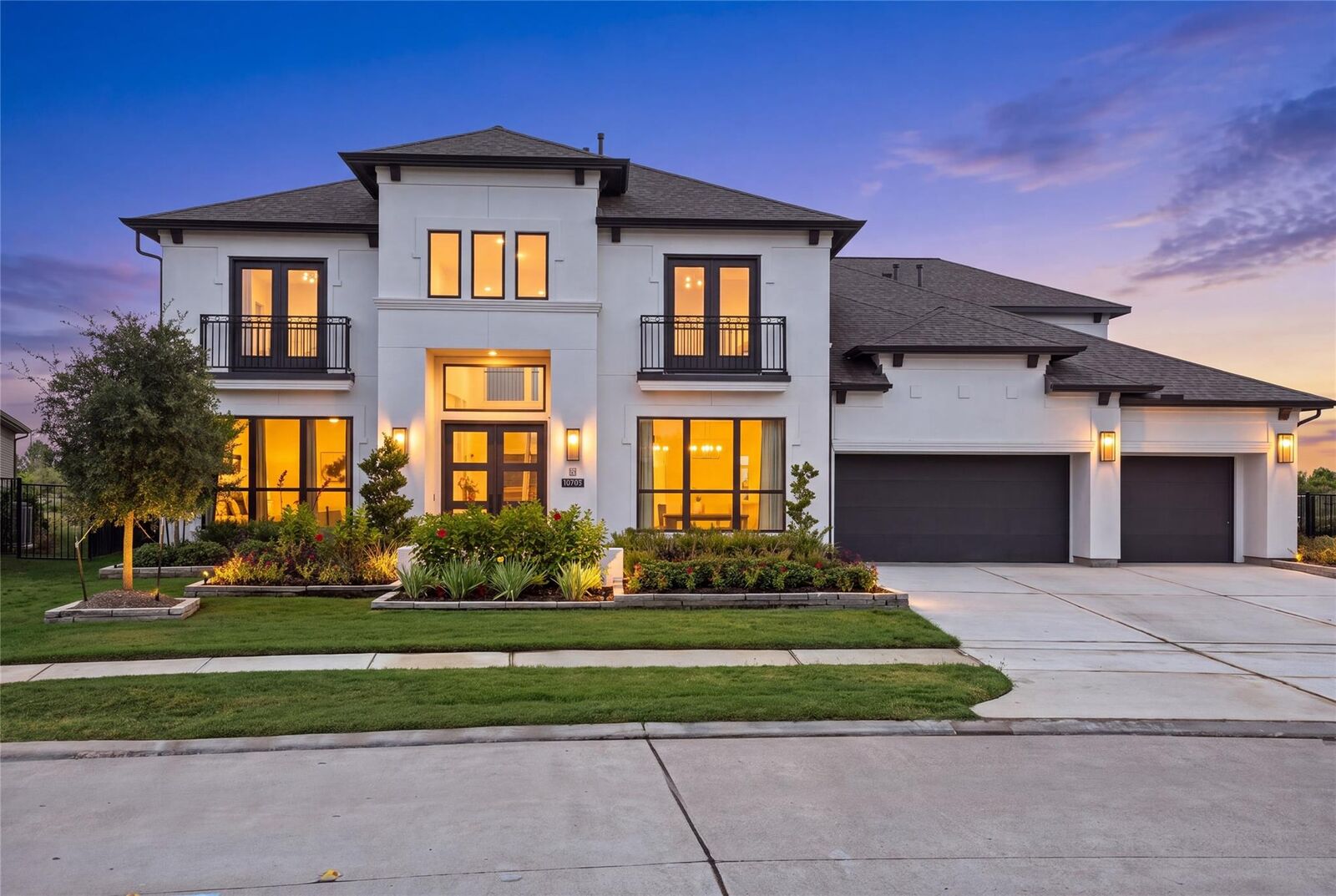 Property Photo:  10703 Monarch Butterfly Drive  TX 77433 