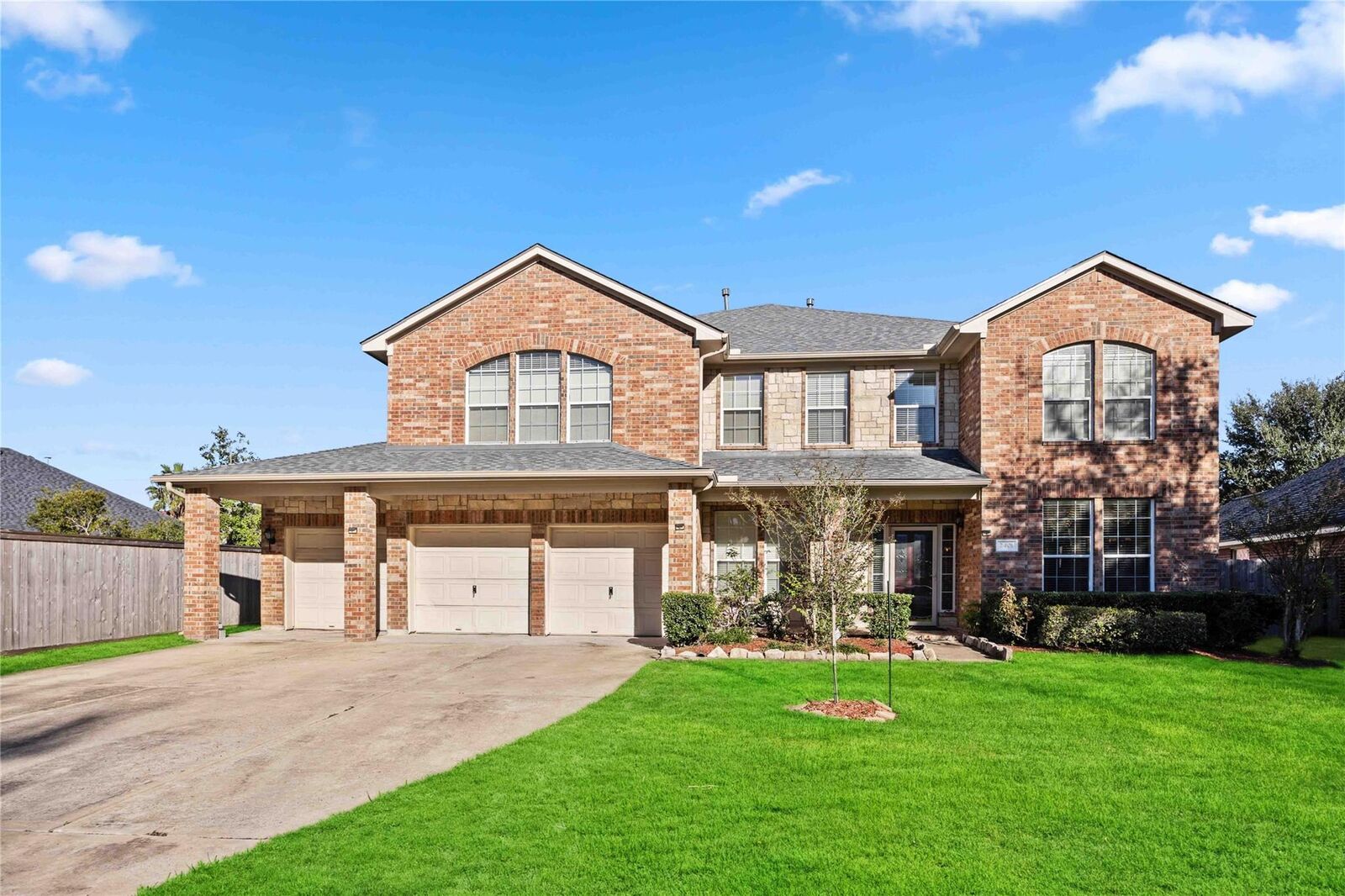 Property Photo:  2401 Sail Port Street  TX 77584 