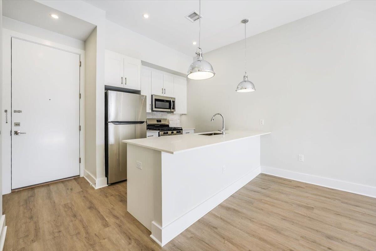 Property Photo:  667-665 Grand St 305  NJ 07304 