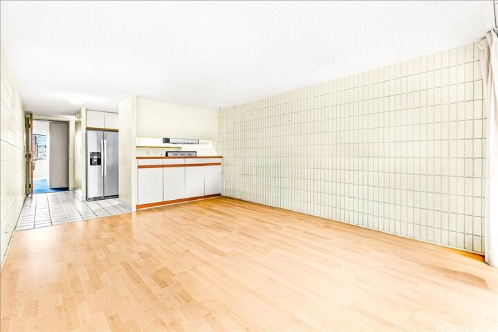Property Photo:  855 Makahiki Way 202  HI 96826 