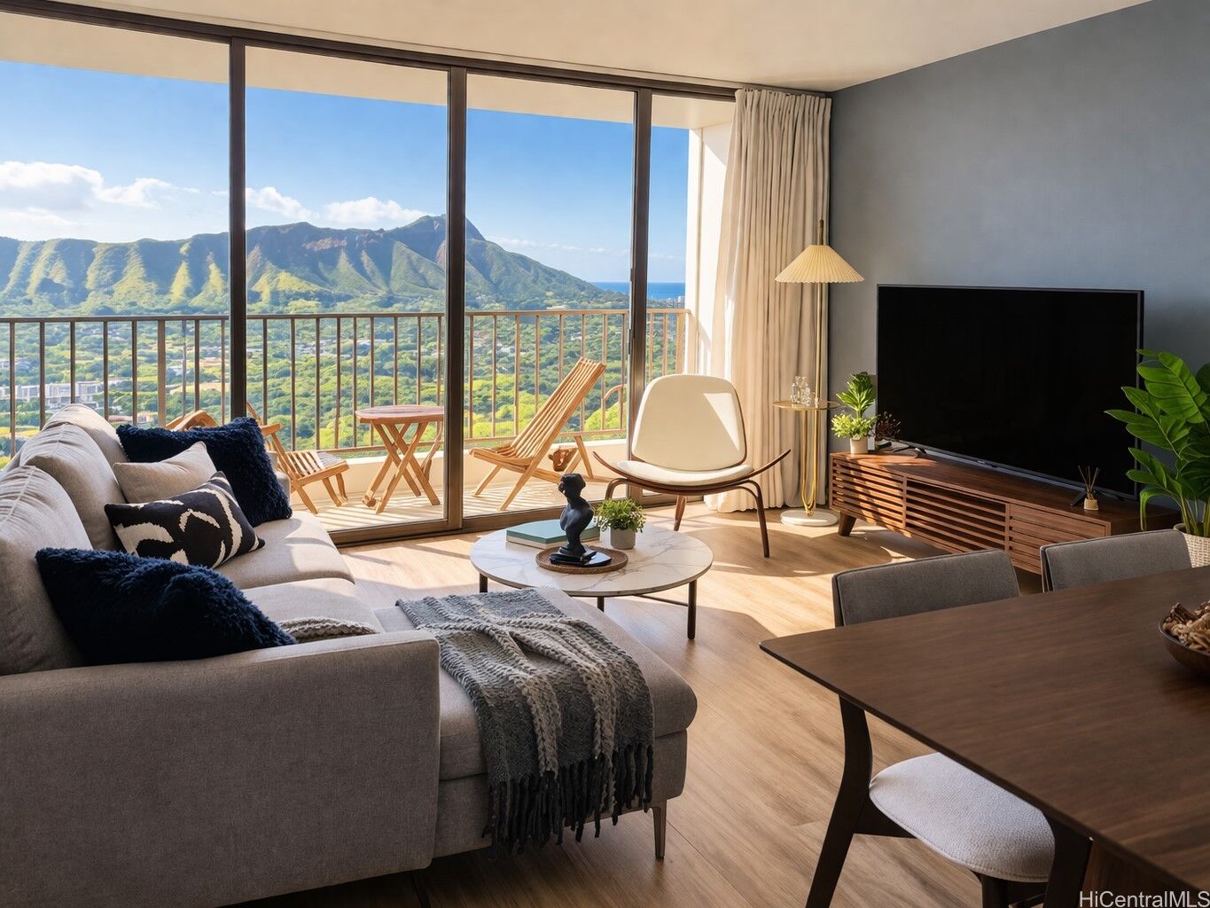 Property Photo:  201 Ohua Avenue 3609  HI 96815 