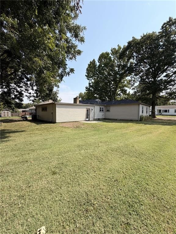 Property Photo: 708 S Woodland Street KS 66762