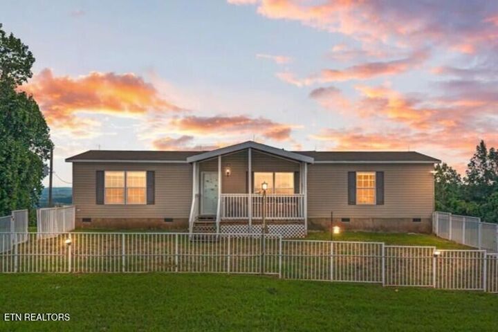 Property Photo:  2380 Old Highway 68  TN 37874 