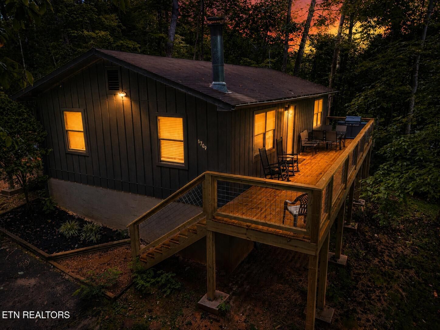 Property Photo: 1709 Floyd Way TN 37738