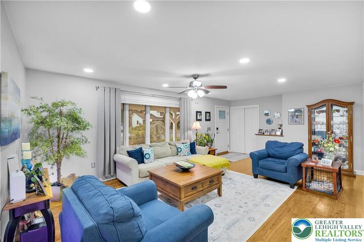 Property Photo:  2905 Swanson Street  PA 18045 