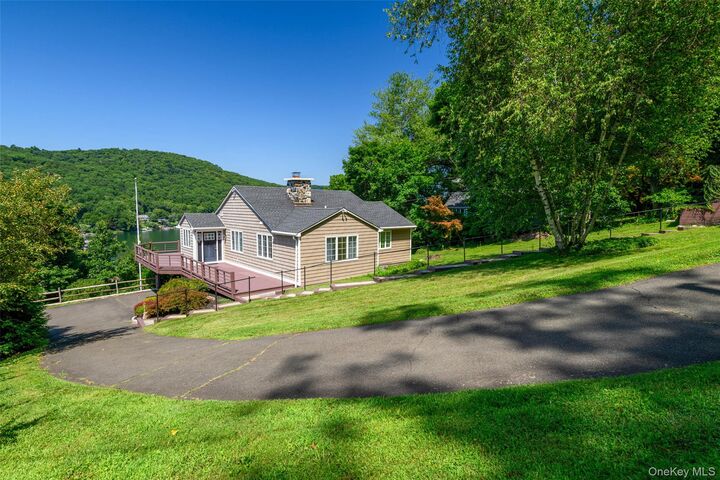 Property Photo:  36 Sunset New Fairfield, Ct Trail  NY 06812 