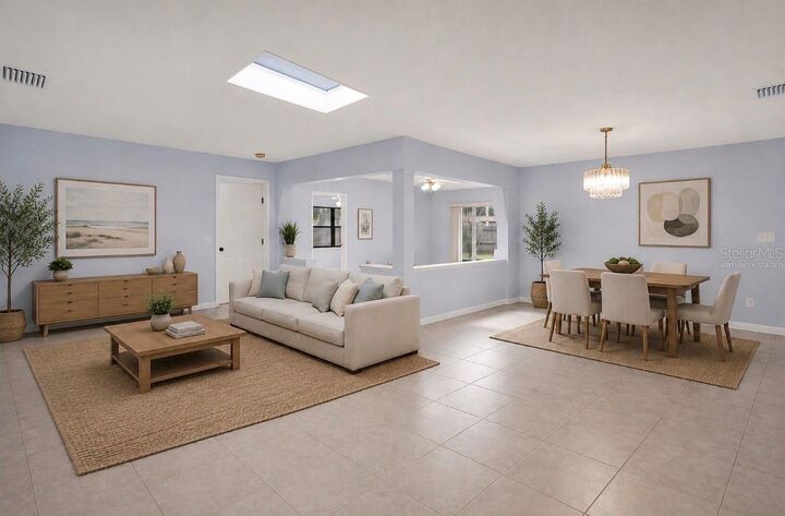Property Photo:  2807 Sunbranch Drive  FL 32822 