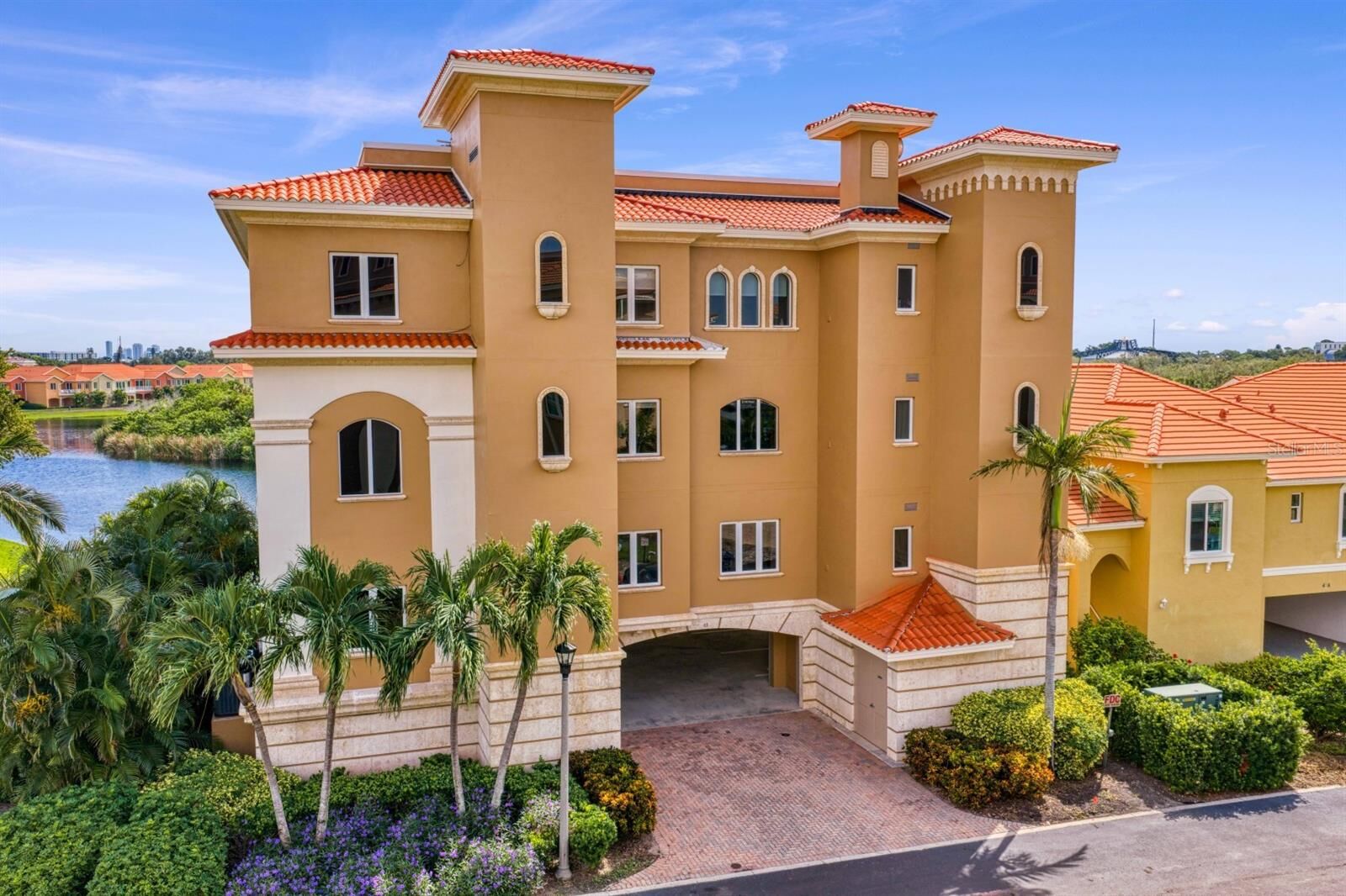 Property Photo: 43 Bayview Court S A FL 33711