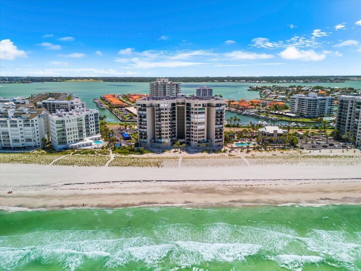 Property Photo: 1600 Gulf Boulevard 911 FL 33767