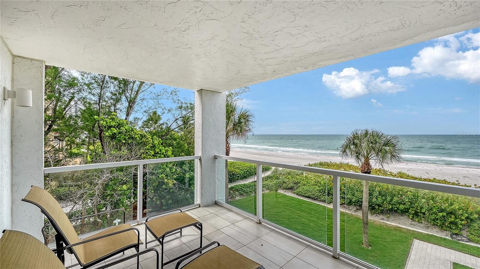 Property Photo:  2425 Gulf Of Mexico Drive 3A  FL 34228 