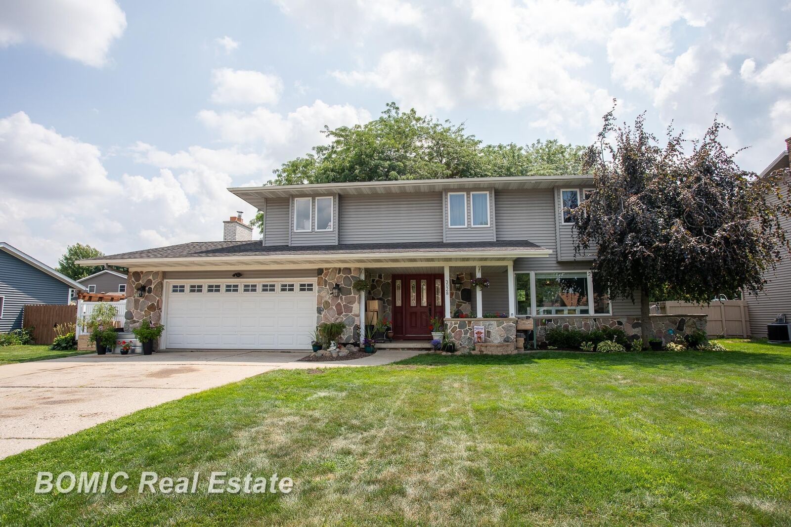 Property Photo:  3028 Melrose Drive  MI 48706 