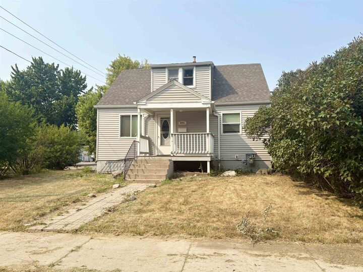 Property Photo: 601 8th Ave NE ND 58703