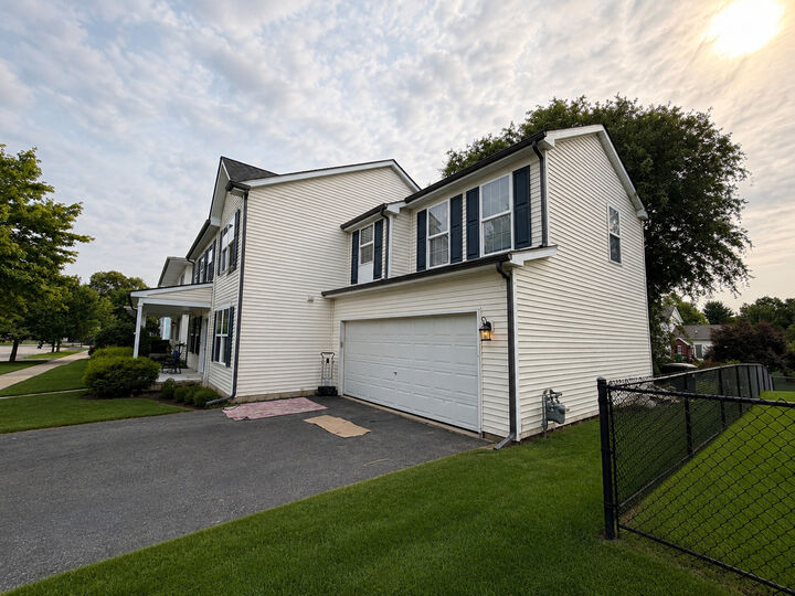 Property Photo:  524 Truman Drive  IL 60543 