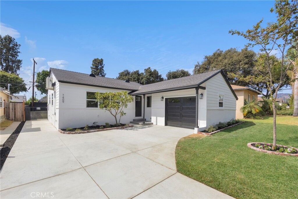 Property Photo: 7409 Kengard CA 90606