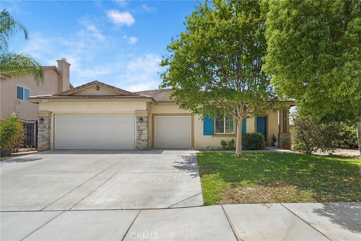 Property Photo: 27753 Bluff Vista CA 92584