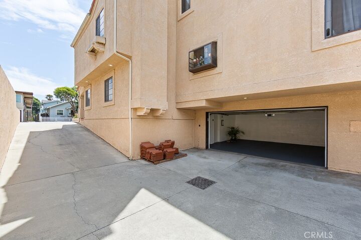 Property Photo:  917 Euclid Avenue  CA 90804 