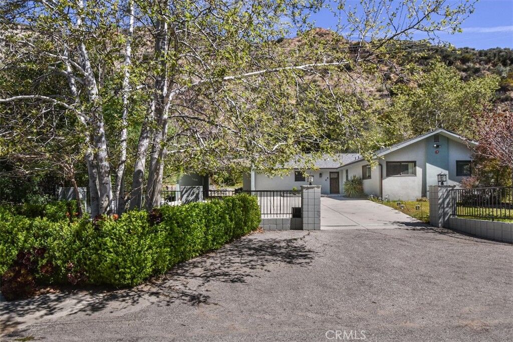 Property Photo: 2447 Stonyvale Road CA 91042