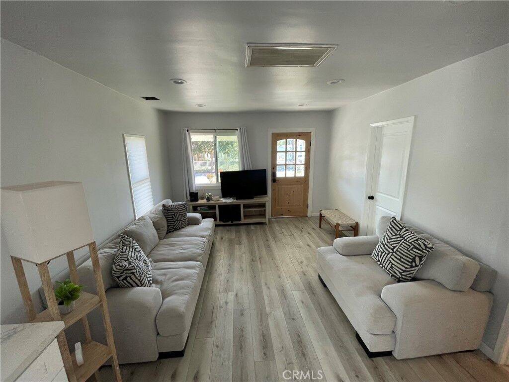 Property Photo:  463 Macdonald Street  CA 91103 