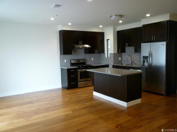 Property Photo:  5680 Mission Street  CA 94112 