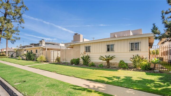 Property Photo:  10636 Crenshaw Blvd  CA 90303 