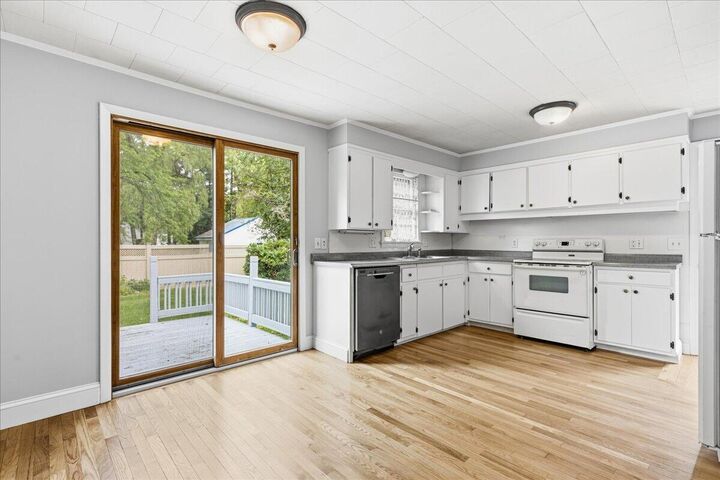 Property Photo:  62 Graham Avenue S  ME 04401 