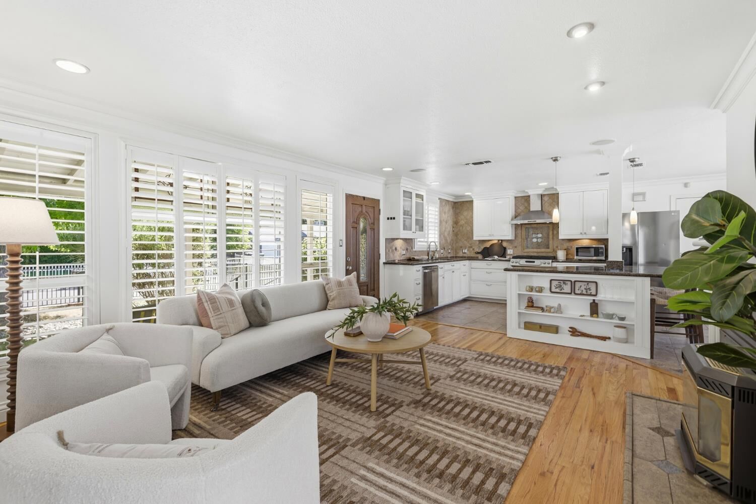 Property Photo: 2581 Maryal Drive CA 95821