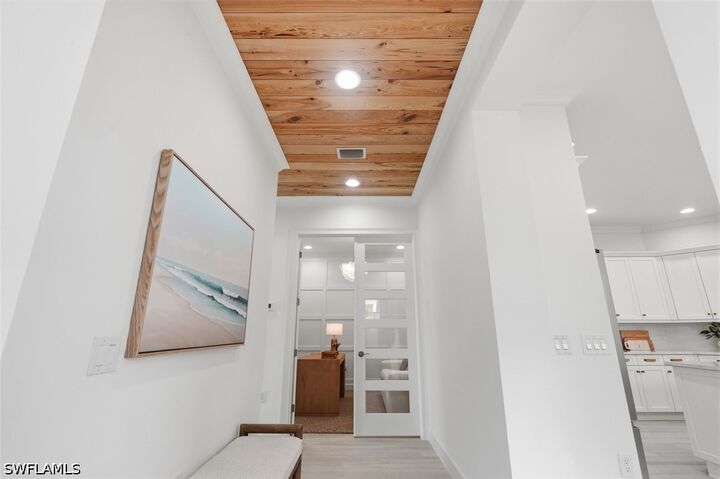 Property Photo: 8905 Yucatan Court FL 34112