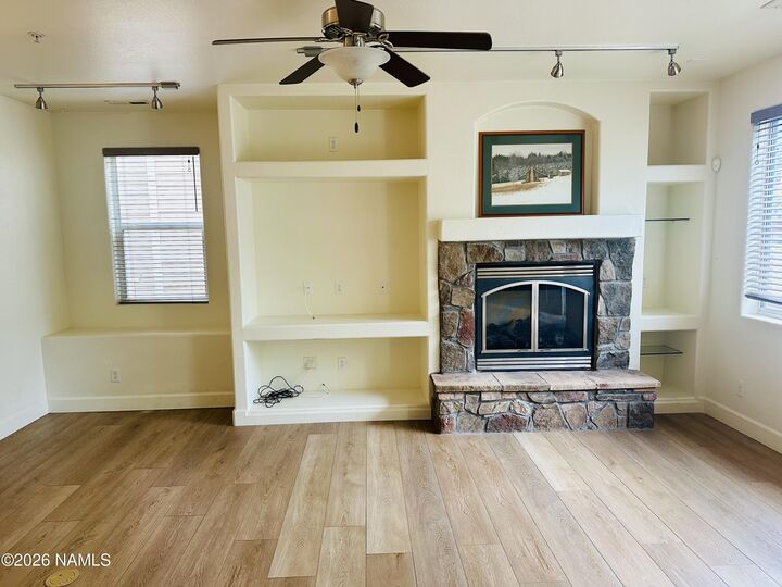 Property Photo: 930 E Sterling Lane AZ 86005