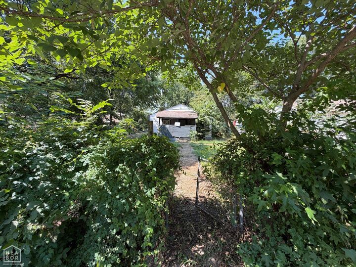 Property Photo: 522 W Forrest Street AR 72401