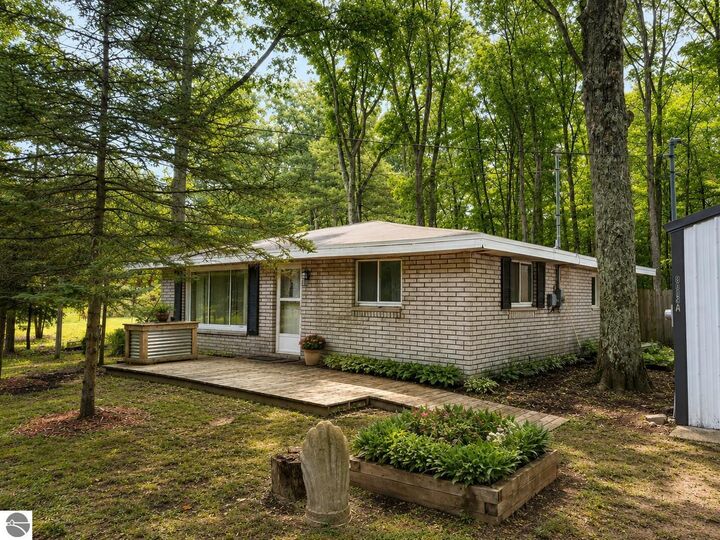 Property Photo: 8903 Vagabond Lane MI 49643