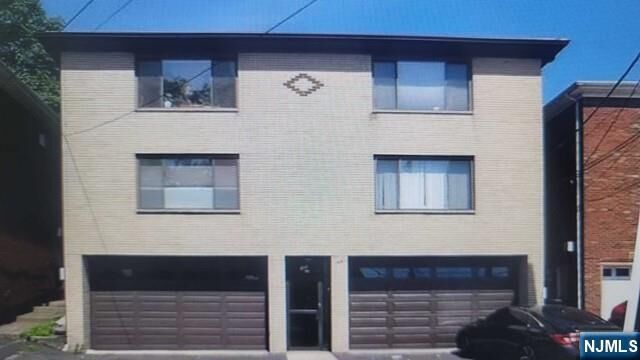 Property Photo:  181 Palisade Avenue 3A  NJ 07010 