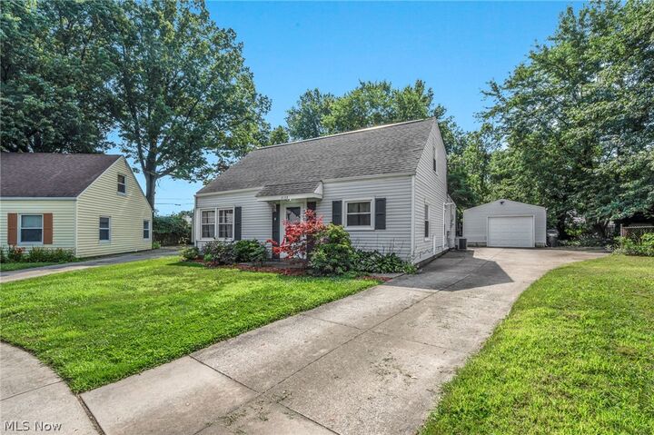 Property Photo:  2139 Suncrest Circle  OH 44221 
