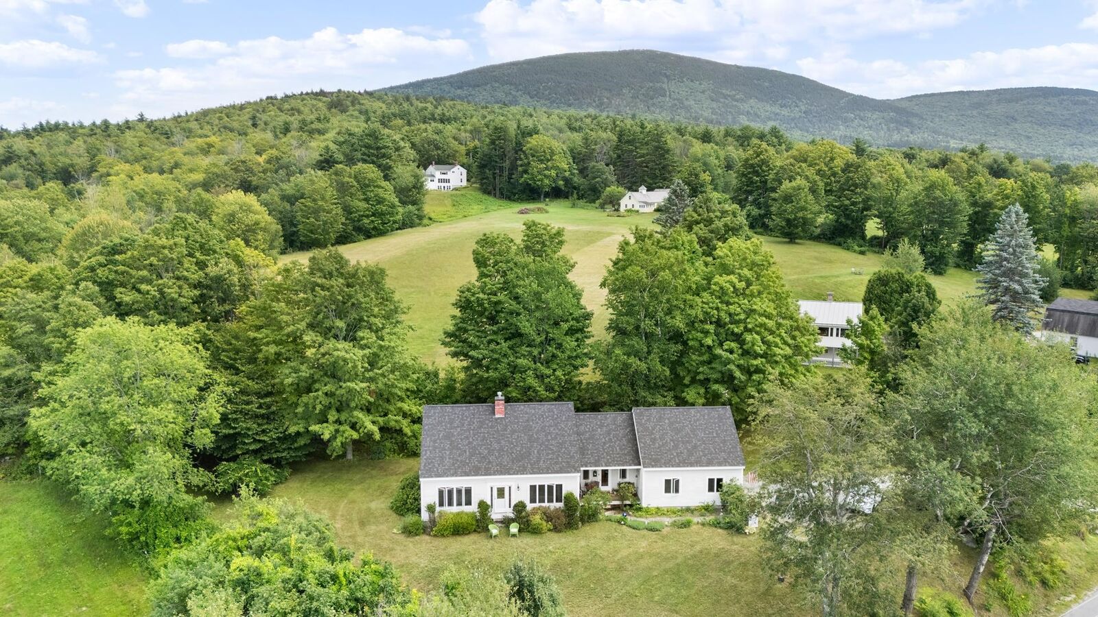 Property Photo:  267 Kearsarge Mountain Road  NH 03287 